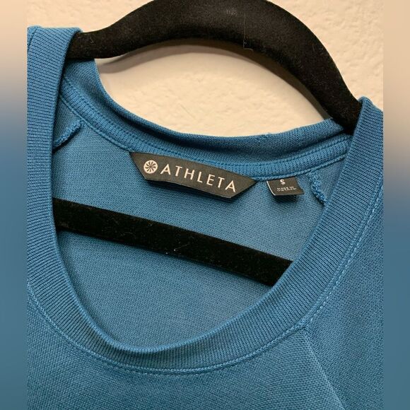 Athleta loose fitting Sweater - Picture 4 of 11